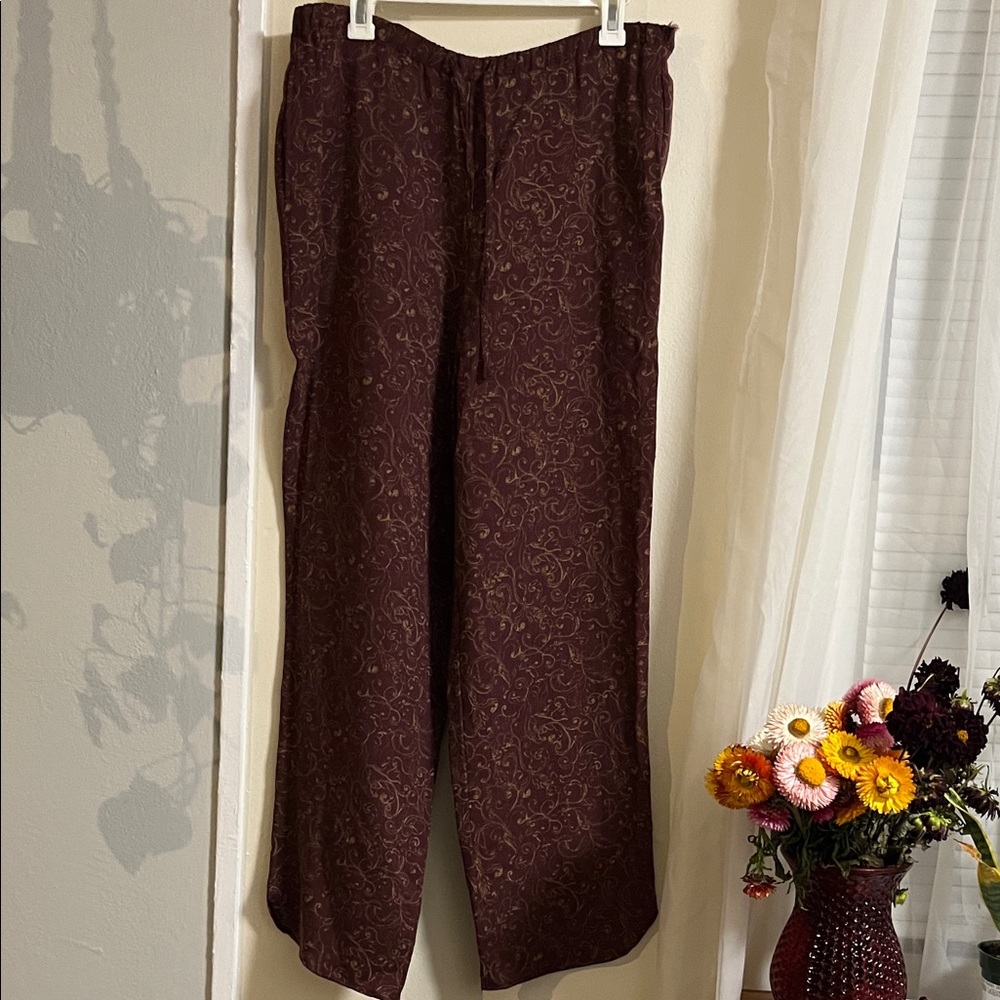 Elegant Burgundy Patterned Pants